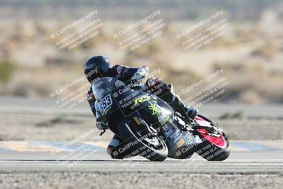 media/Dec-07-2025-CVMA (Sun) [[3e7d2de5dc]]/Race 12- Formula 40 MW and LW/